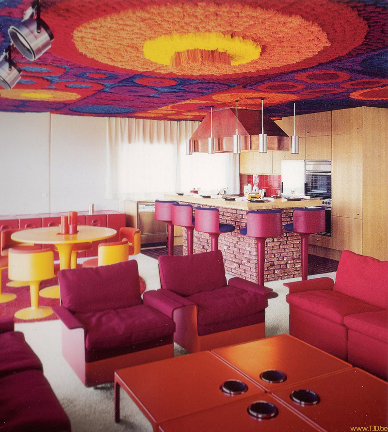 Illustration for article titled Plastic Homes from the Days When Plastic Was the Future